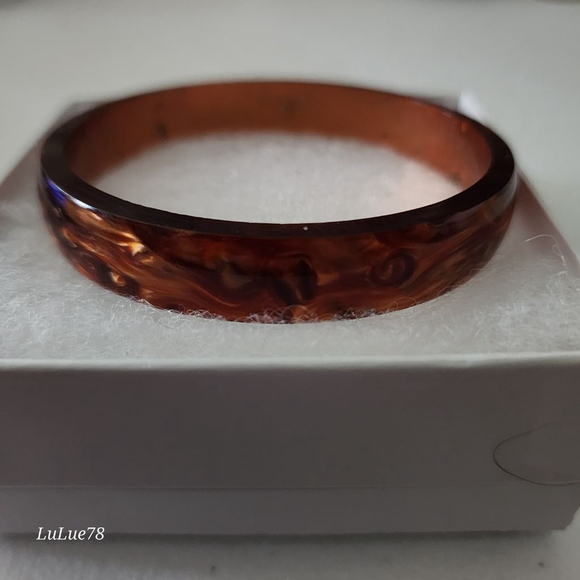 Unbranded Jewelry - Women's Marbled Pattern Bangle Bracelet